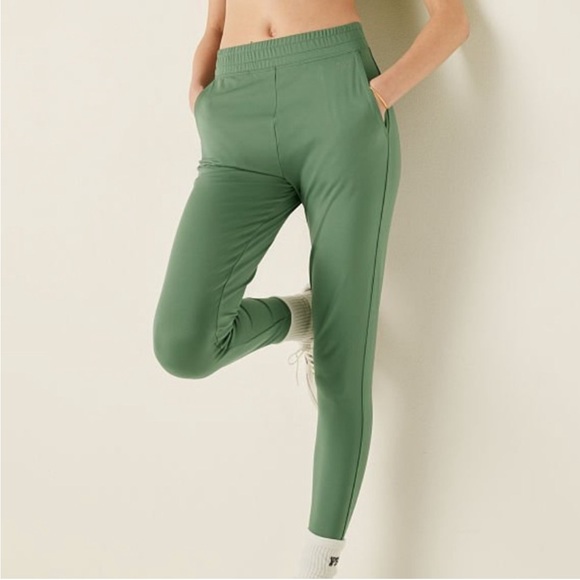 Pink Victoria’s Secret active wear olive green pants sweatpants size medium​​ - Picture 2 of 9